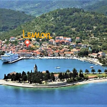 Apartments And Room Lemon Вис Екстериор снимка